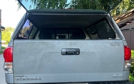 Toyota Tundra II, 2008 год, 2 800 000 рублей, 2 фотография