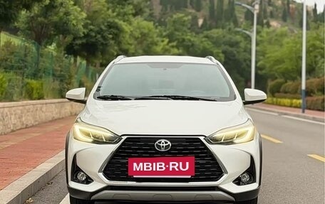Toyota Yaris XP150 рестайлинг, 2023 год, 1 422 000 рублей, 2 фотография