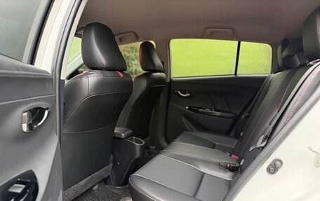 Toyota Yaris XP150 рестайлинг, 2023 год, 1 422 000 рублей, 12 фотография
