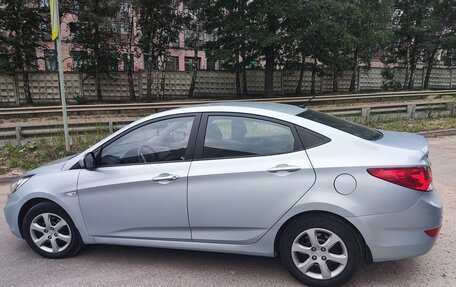 Hyundai Solaris II рестайлинг, 2011 год, 870 000 рублей, 9 фотография