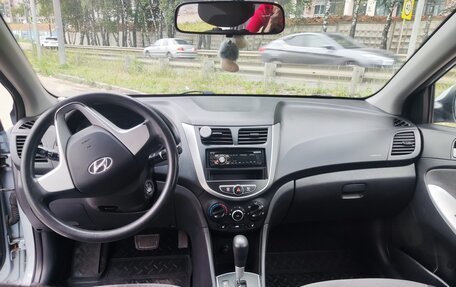 Hyundai Solaris II рестайлинг, 2011 год, 870 000 рублей, 12 фотография