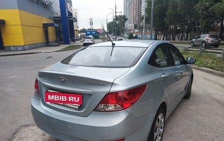 Hyundai Solaris II рестайлинг, 2011 год, 870 000 рублей, 7 фотография