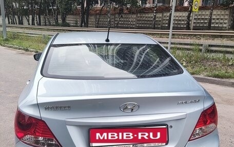 Hyundai Solaris II рестайлинг, 2011 год, 870 000 рублей, 6 фотография