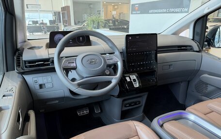 Hyundai Staria, 2022 год, 5 750 000 рублей, 13 фотография