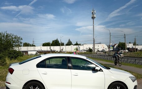 Skoda Rapid II, 2021 год, 1 100 000 рублей, 2 фотография