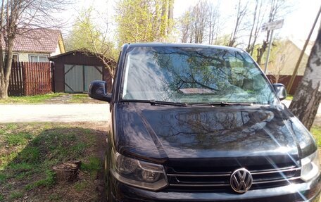 Volkswagen Multivan T5, 2011 год, 2 200 000 рублей, 2 фотография