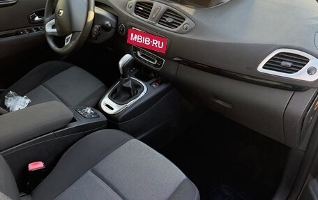 Renault Scenic III, 2012 год, 700 000 рублей, 8 фотография
