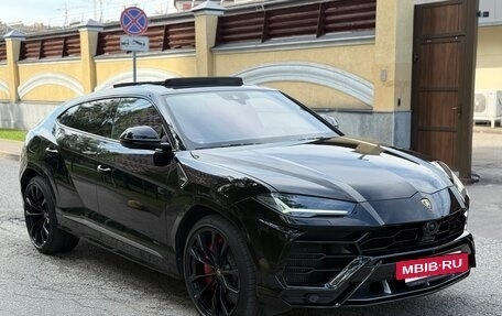 Lamborghini Urus I, 2021 год, 19 500 000 рублей, 2 фотография