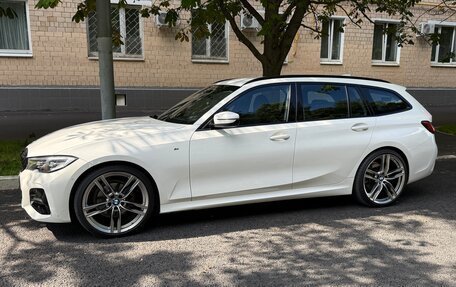 BMW 3 серия, 2020 год, 2 980 000 рублей, 2 фотография