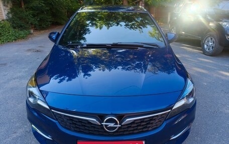 Opel Astra K, 2020 год, 1 295 000 рублей, 1 фотография