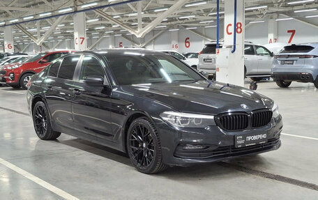 BMW 5 серия, 2018 год, 2 970 000 рублей, 3 фотография
