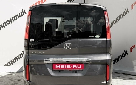 Honda Stepwgn IV, 2020 год, 2 375 000 рублей, 6 фотография