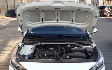 Hyundai Solaris II рестайлинг, 2017 год, 650 000 рублей, 11 фотография