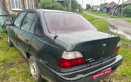 Daewoo Nexia I рестайлинг, 2001 год, 60 000 рублей, 6 фотография