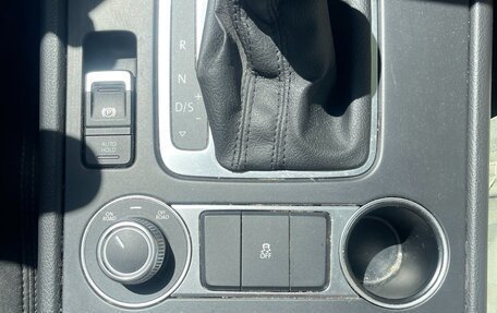 Volkswagen Touareg III, 2015 год, 3 500 000 рублей, 14 фотография