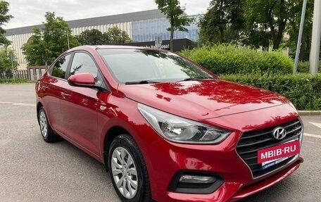 Hyundai Solaris II рестайлинг, 2017 год, 1 250 000 рублей, 2 фотография