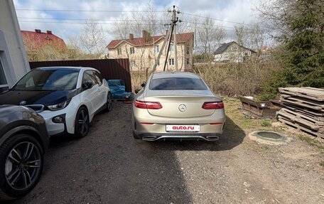 Mercedes-Benz E-Класс, 2018 год, 3 100 000 рублей, 3 фотография