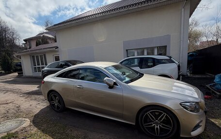 Mercedes-Benz E-Класс, 2018 год, 3 100 000 рублей, 2 фотография
