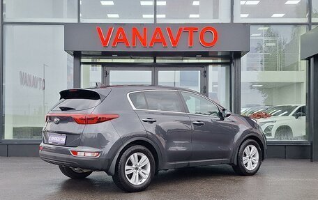 KIA Sportage IV рестайлинг, 2018 год, 2 090 000 рублей, 5 фотография