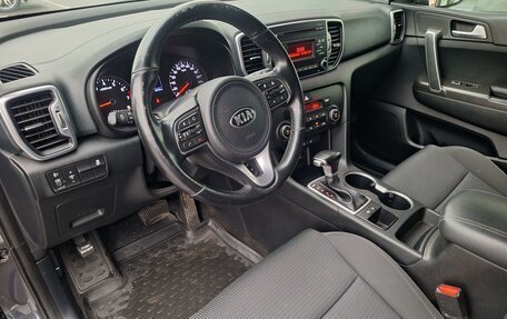 KIA Sportage IV рестайлинг, 2018 год, 2 090 000 рублей, 10 фотография