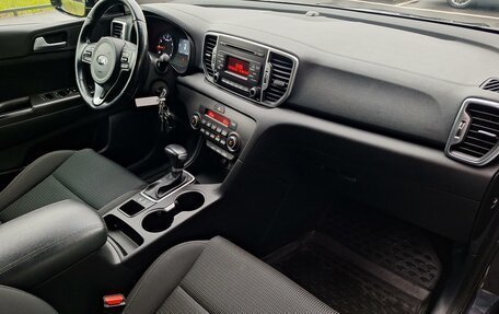 KIA Sportage IV рестайлинг, 2018 год, 2 090 000 рублей, 11 фотография