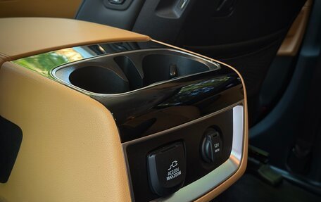 KIA Carnival, 2021 год, 3 800 000 рублей, 22 фотография