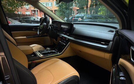 KIA Carnival, 2021 год, 3 800 000 рублей, 29 фотография