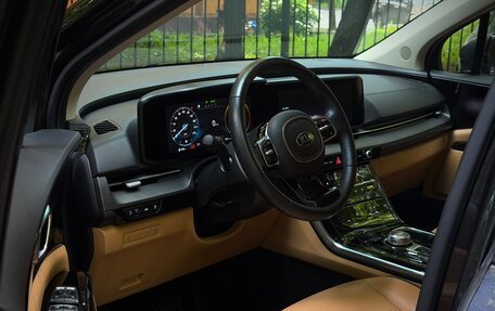 KIA Carnival, 2021 год, 3 800 000 рублей, 31 фотография