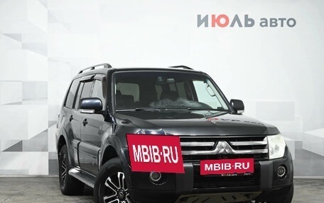Mitsubishi Pajero IV, 2011 год, 1 820 000 рублей, 3 фотография