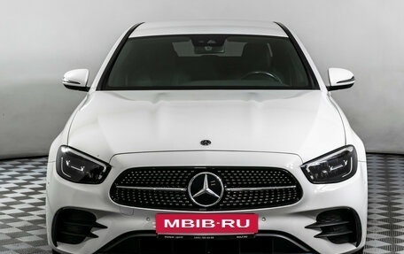 Mercedes-Benz E-Класс, 2022 год, 4 135 000 рублей, 3 фотография