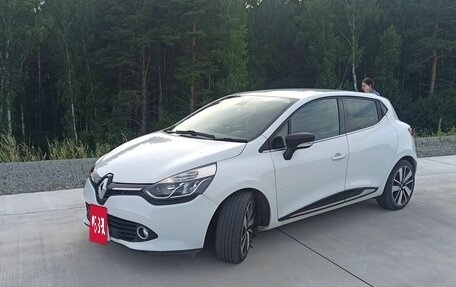 Renault Clio IV рестайлинг, 2015 год, 870 000 рублей, 4 фотография