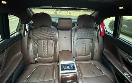 BMW 7 серия, 2016 год, 4 800 000 рублей, 18 фотография