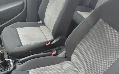 Volkswagen Polo VI (EU Market), 2013 год, 420 000 рублей, 17 фотография