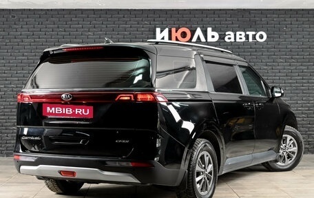 KIA Carnival, 2021 год, 4 000 000 рублей, 5 фотография