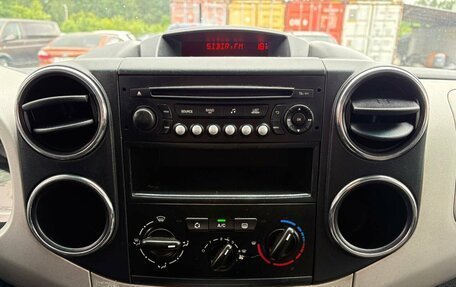 Peugeot Partner II рестайлинг 2, 2013 год, 630 000 рублей, 18 фотография