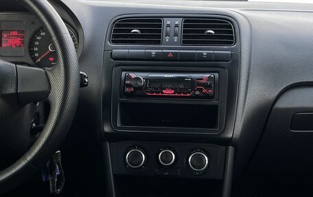 Volkswagen Polo VI (EU Market), 2011 год, 630 000 рублей, 17 фотография