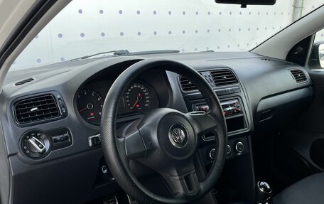 Volkswagen Polo VI (EU Market), 2011 год, 630 000 рублей, 15 фотография