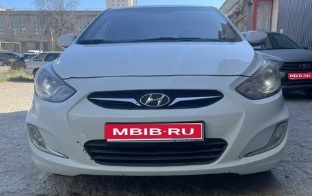 Hyundai Solaris II рестайлинг, 2011 год, 699 000 рублей, 1 фотография