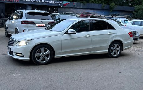 Mercedes-Benz E-Класс, 2012 год, 1 350 000 рублей, 6 фотография