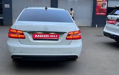 Mercedes-Benz E-Класс, 2012 год, 1 350 000 рублей, 10 фотография