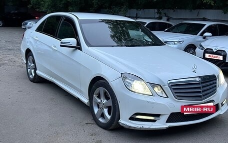 Mercedes-Benz E-Класс, 2012 год, 1 350 000 рублей, 4 фотография