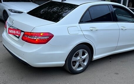 Mercedes-Benz E-Класс, 2012 год, 1 350 000 рублей, 11 фотография