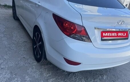 Hyundai Solaris II рестайлинг, 2011 год, 699 000 рублей, 3 фотография