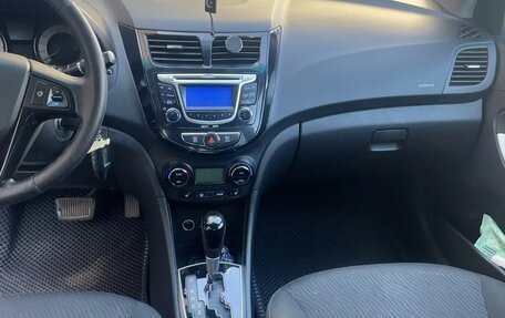 Hyundai Solaris II рестайлинг, 2011 год, 699 000 рублей, 7 фотография