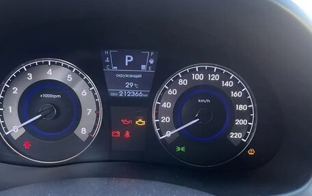 Hyundai Solaris II рестайлинг, 2011 год, 699 000 рублей, 8 фотография