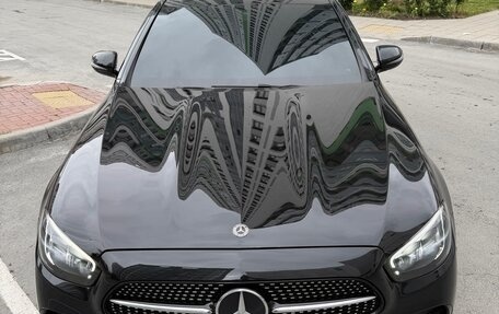 Mercedes-Benz E-Класс, 2020 год, 3 950 000 рублей, 3 фотография