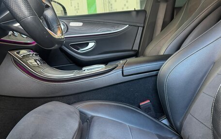 Mercedes-Benz E-Класс, 2020 год, 3 950 000 рублей, 17 фотография
