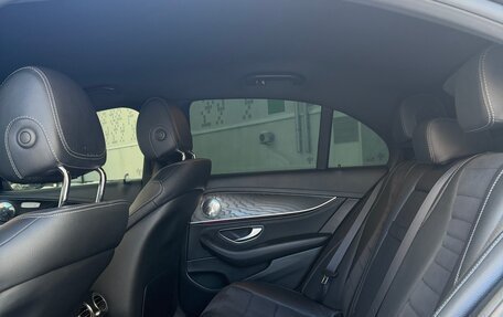 Mercedes-Benz E-Класс, 2020 год, 3 950 000 рублей, 18 фотография