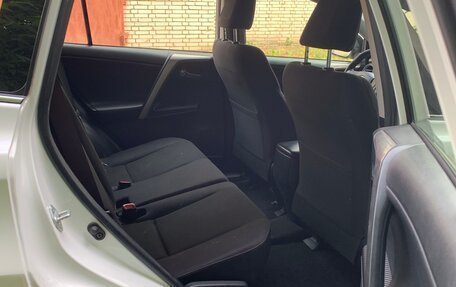Toyota RAV4, 2014 год, 1 720 000 рублей, 12 фотография