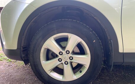 Toyota RAV4, 2014 год, 1 720 000 рублей, 8 фотография